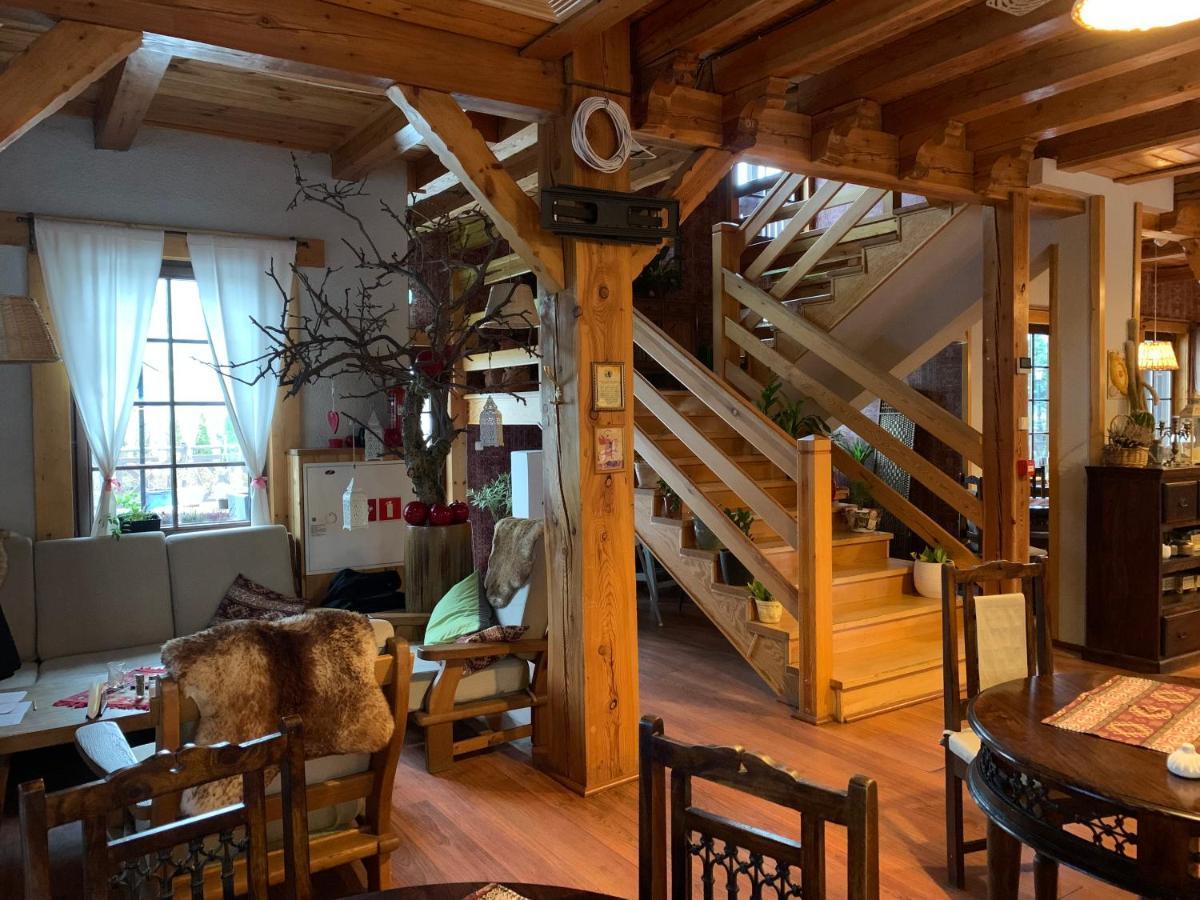 Hotel Tyrol I Restauracja Zycie Gruzji Osielsko Dış mekan fotoğraf