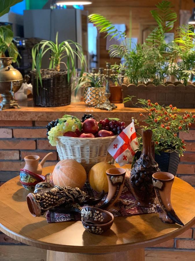 Hotel Tyrol I Restauracja Zycie Gruzji Osielsko Dış mekan fotoğraf