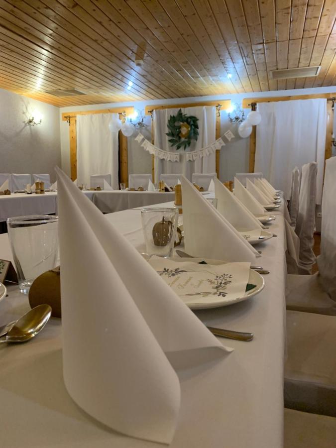 Hotel Tyrol I Restauracja Zycie Gruzji Osielsko Dış mekan fotoğraf